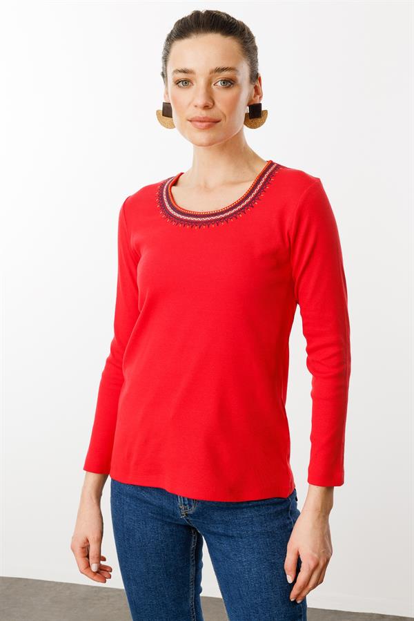 Kadın V Yaka Yakası Nakış İşlemeli Pamuklu Bluz Kırmızı