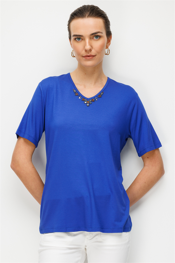 Kadın V Yaka Yakası Nakış İşlemeli Penye T-shirt Saks