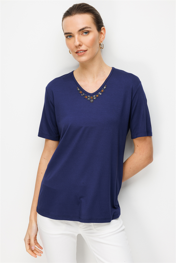 Kadın V Yaka Yakası Nakış İşlemeli Penye T-shirt Lacivert