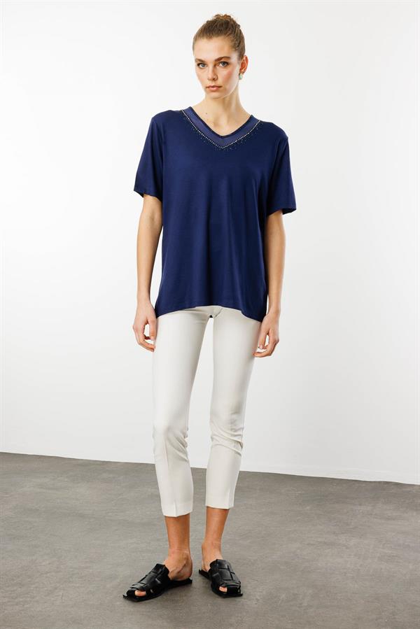 Kadın V Yaka Yakası Taşlı Penye T-shirt Lacivert