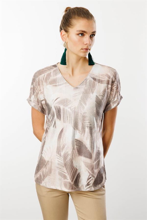 Kadın V Yaka Yaprak Desenli Penye T-shirt Vizon