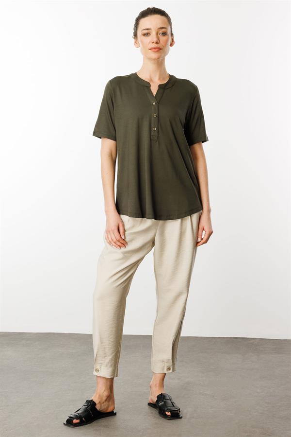 Kadın Yakası Düğmeli Penye Gömlek Haki