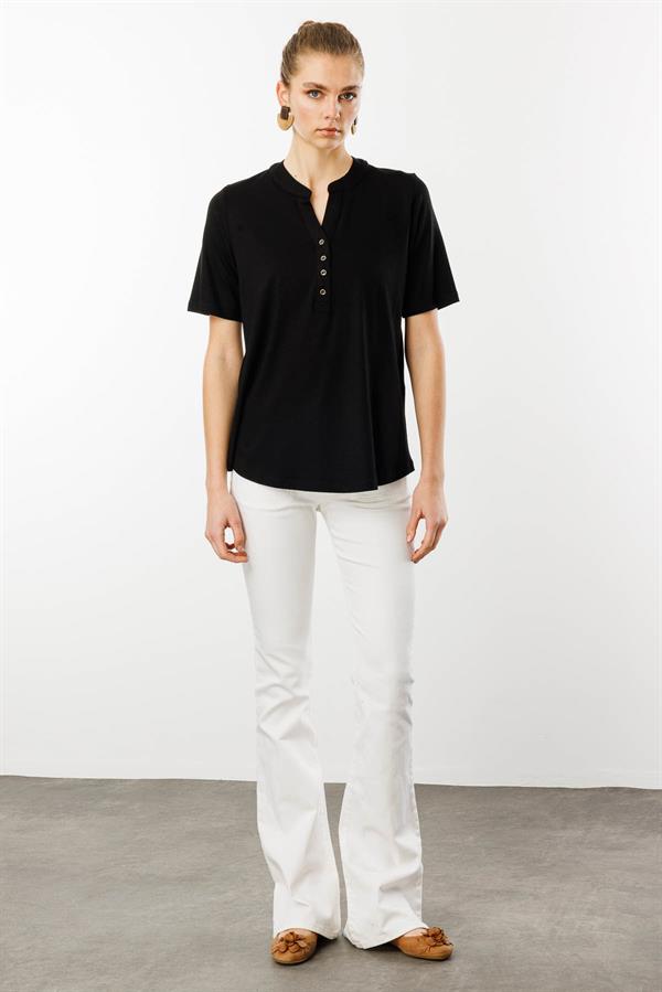 Kadın Yakası Düğmeli Penye Gömlek Siyah