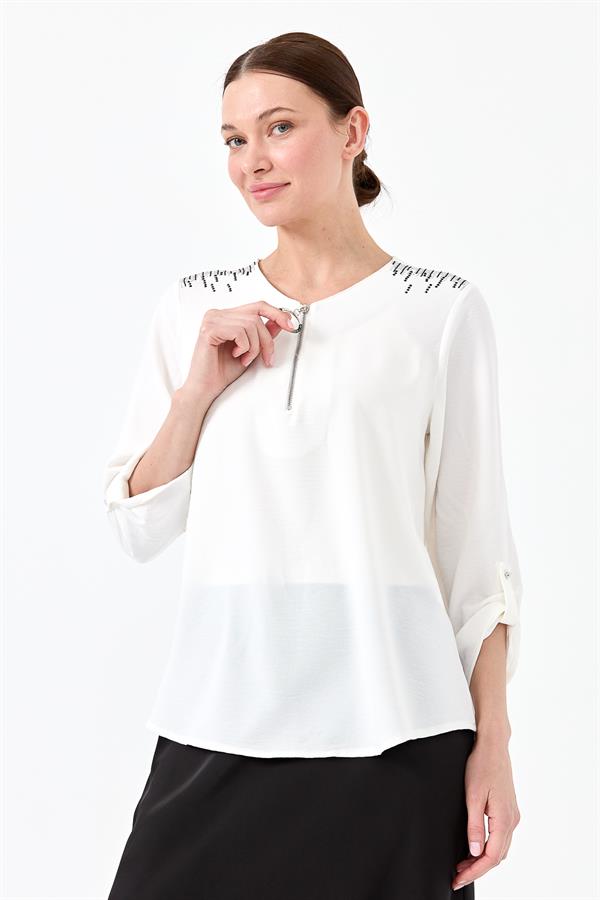Женская хлопковая блуза с молнией на воротнике молочная 