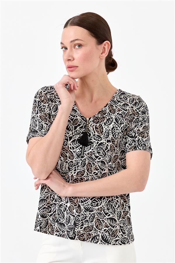 Женская хлопковая футболка с молнией на воротнике черная