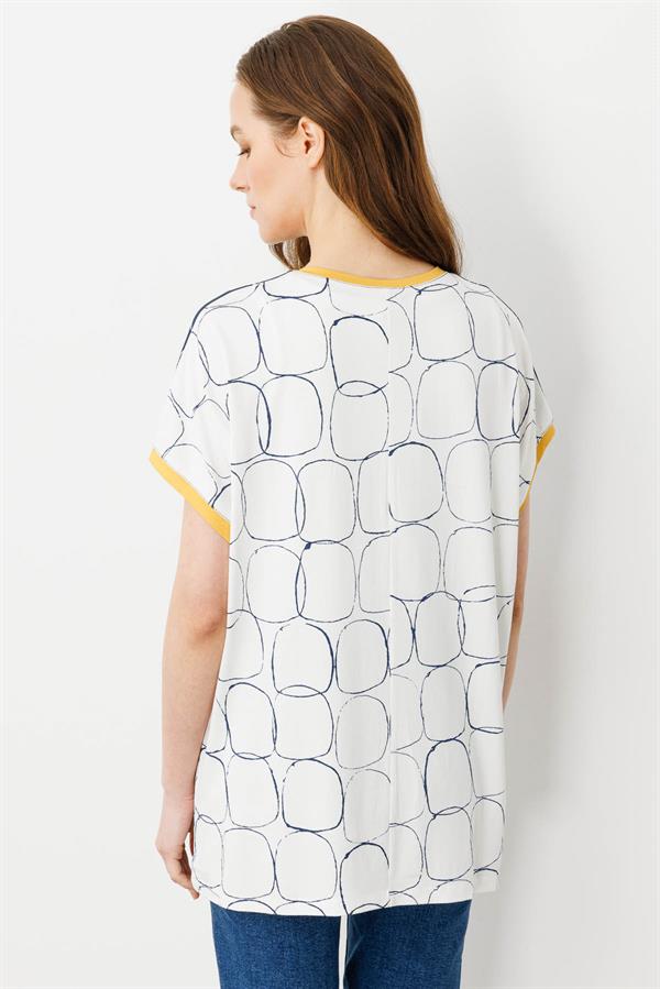 Kadın Yakası ve Kolu Sarı Bantlı Penye T-shirt Ekru/Laci