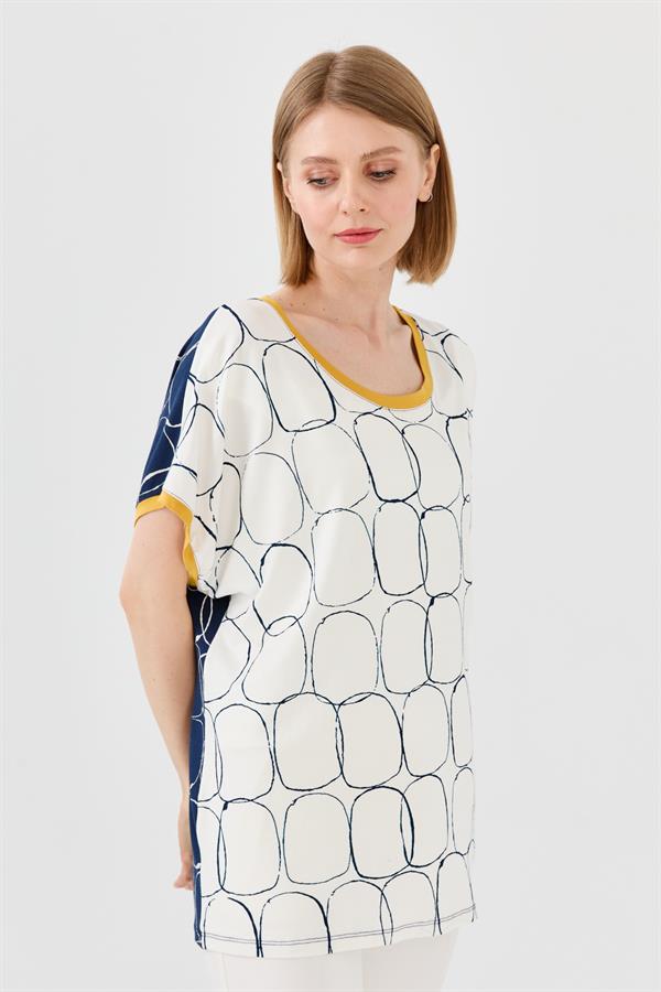 Kadın Yakası ve Kolu Sarı Bantlı Penye T-shirt Laci/Ekru