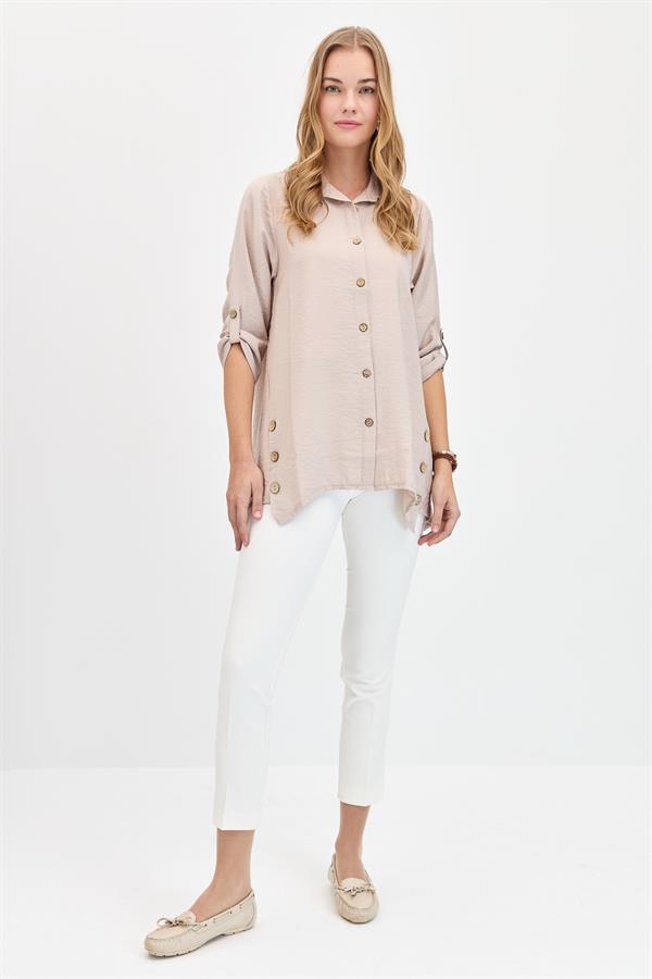 Женская рубашка оверсайз на пуговицах сбоку