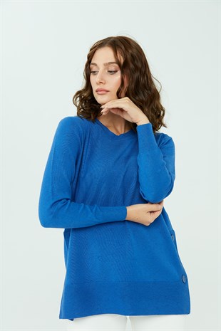 Женский свитер с круглым вырезом темно-синий