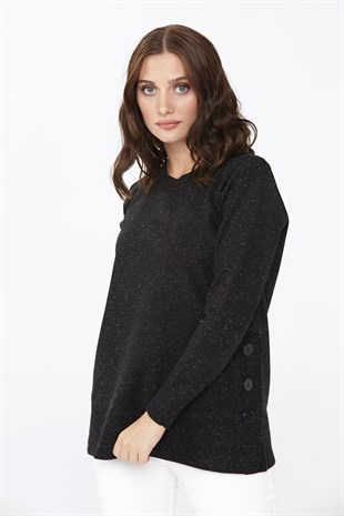 Женский свитер с круглым вырезом черный