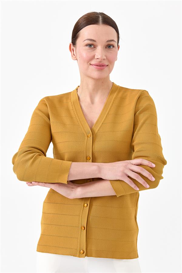 Женский трикотажный летний кардиган молочного цвета