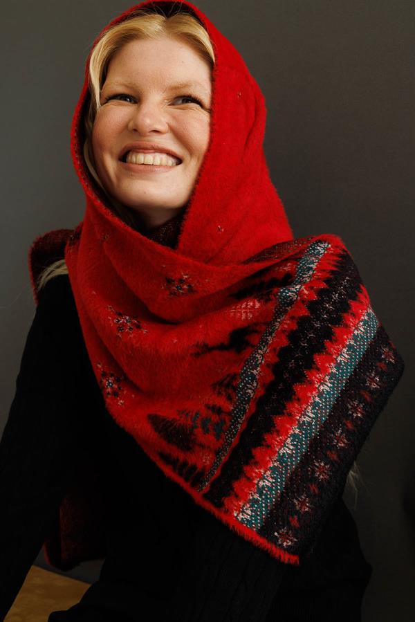 Kadın Yılbaşı Desenli Triko Kaşkol Kırmızı