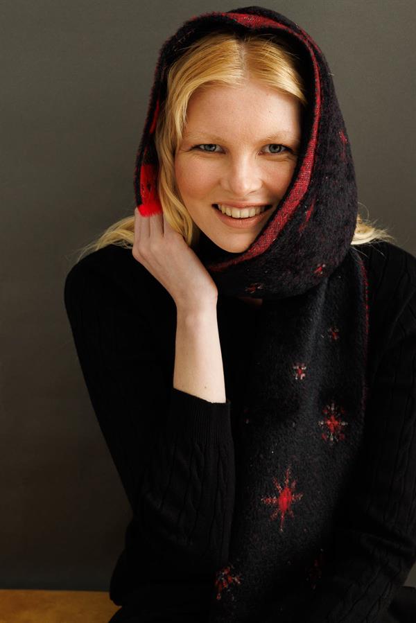 Kadın Yılbaşı Desenli Triko Kaşkol Siyah