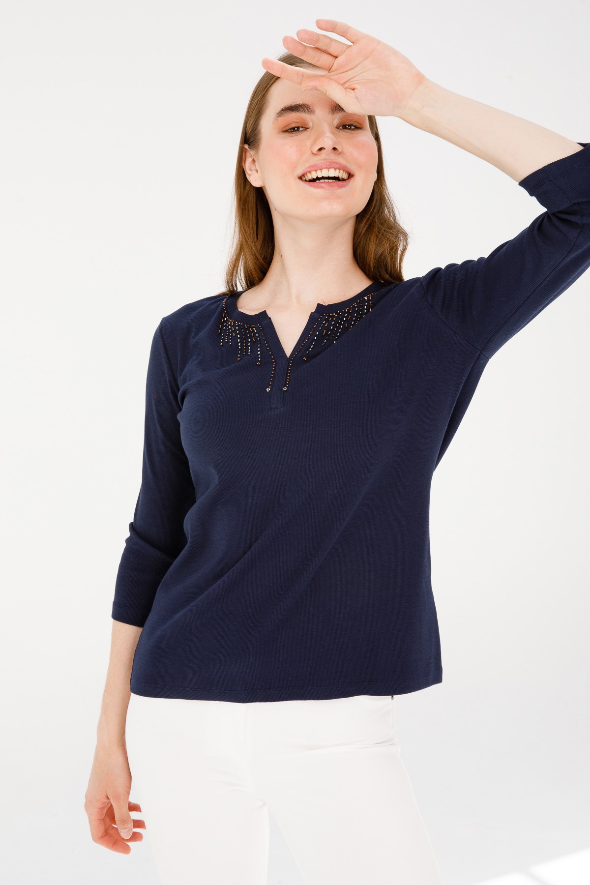 Kadın Açma Yaka Truvakar Kol Sıra Boncuklu Pamuklu T-Shirt LacivertDesen  Triko - Online Satış