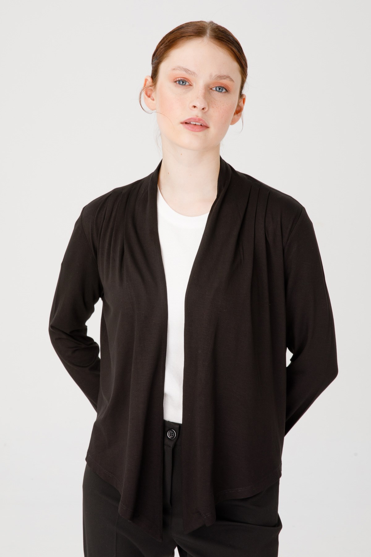Kadın V Yaka Uzun Kol Beli Taşlı Kısa Penye Ceket SiyahDesen Triko - Online  Satış