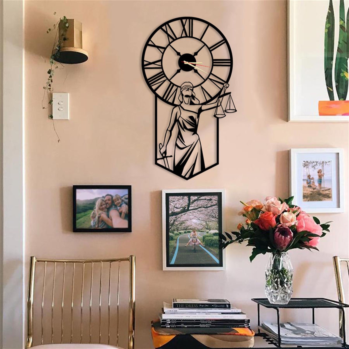 Themis2 Horloge Murale