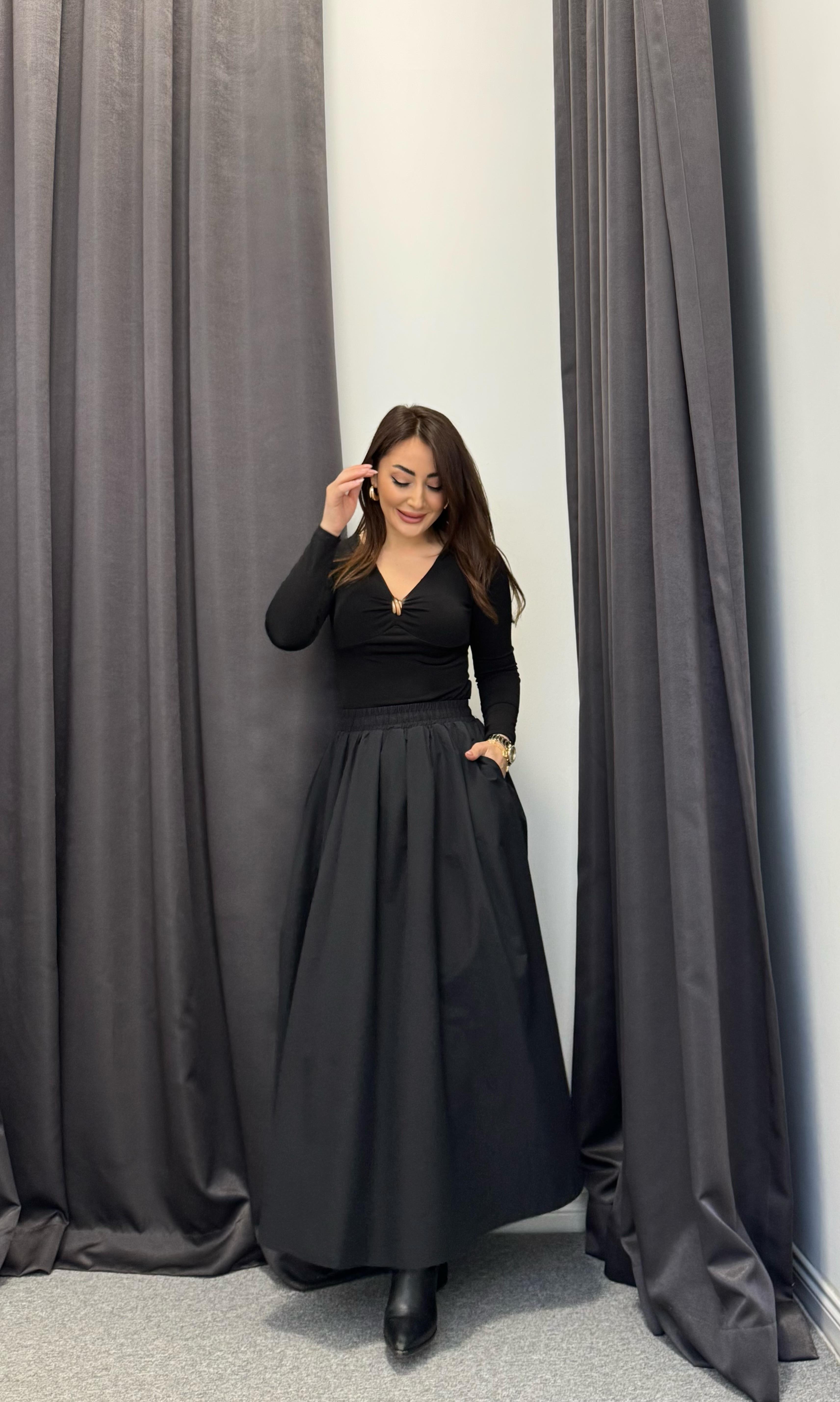 Cepli Uzun Etek Siyah