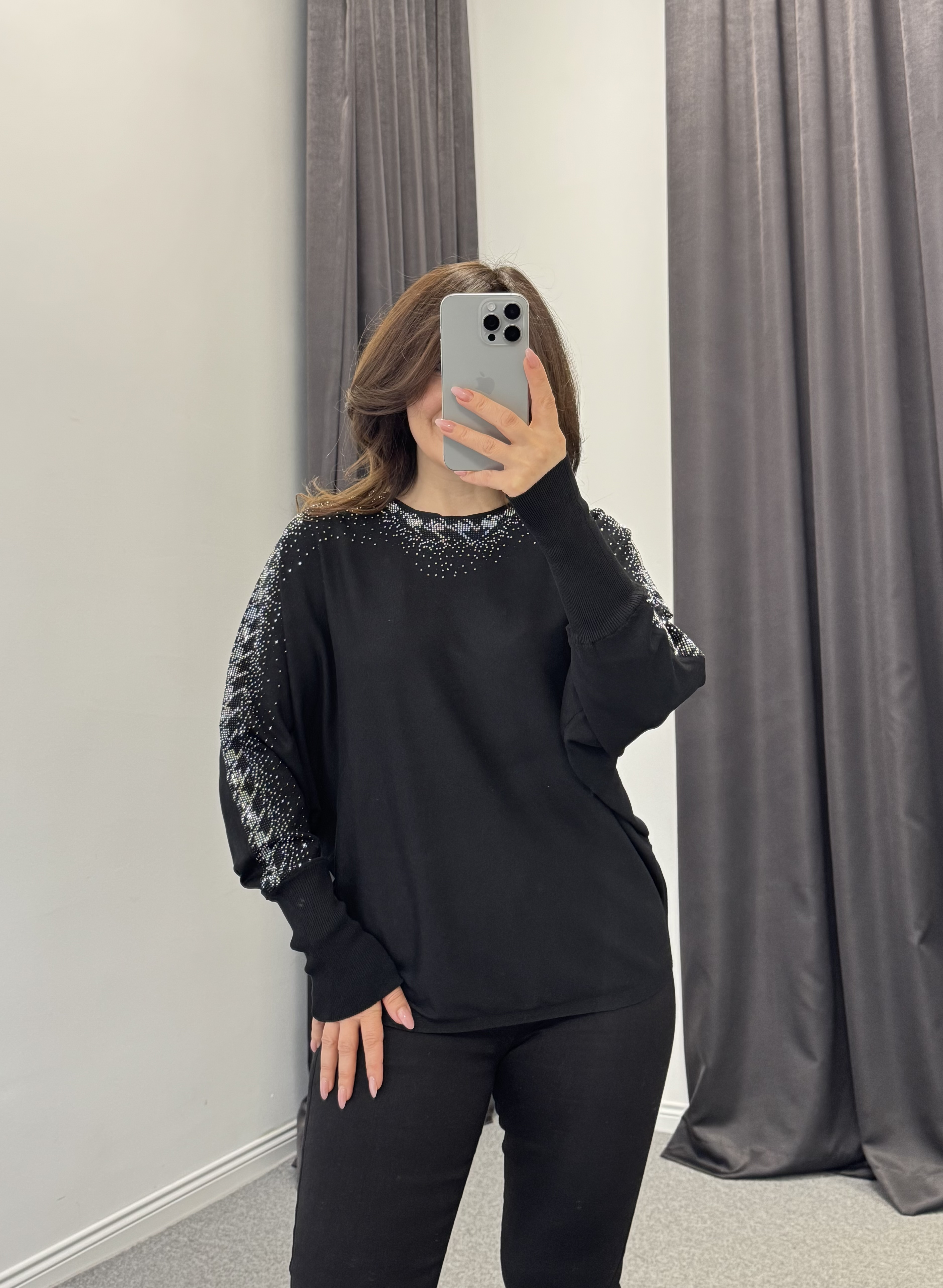 Kolları Taşlı Kazak Siyah