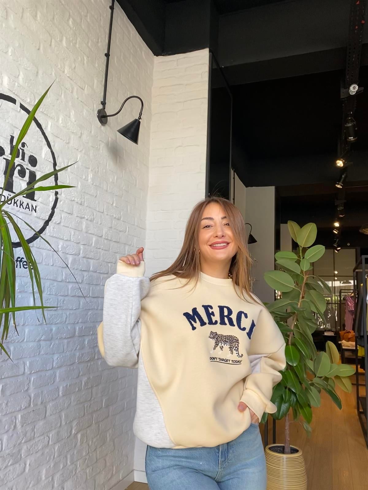Merci Sweat Bej 7740