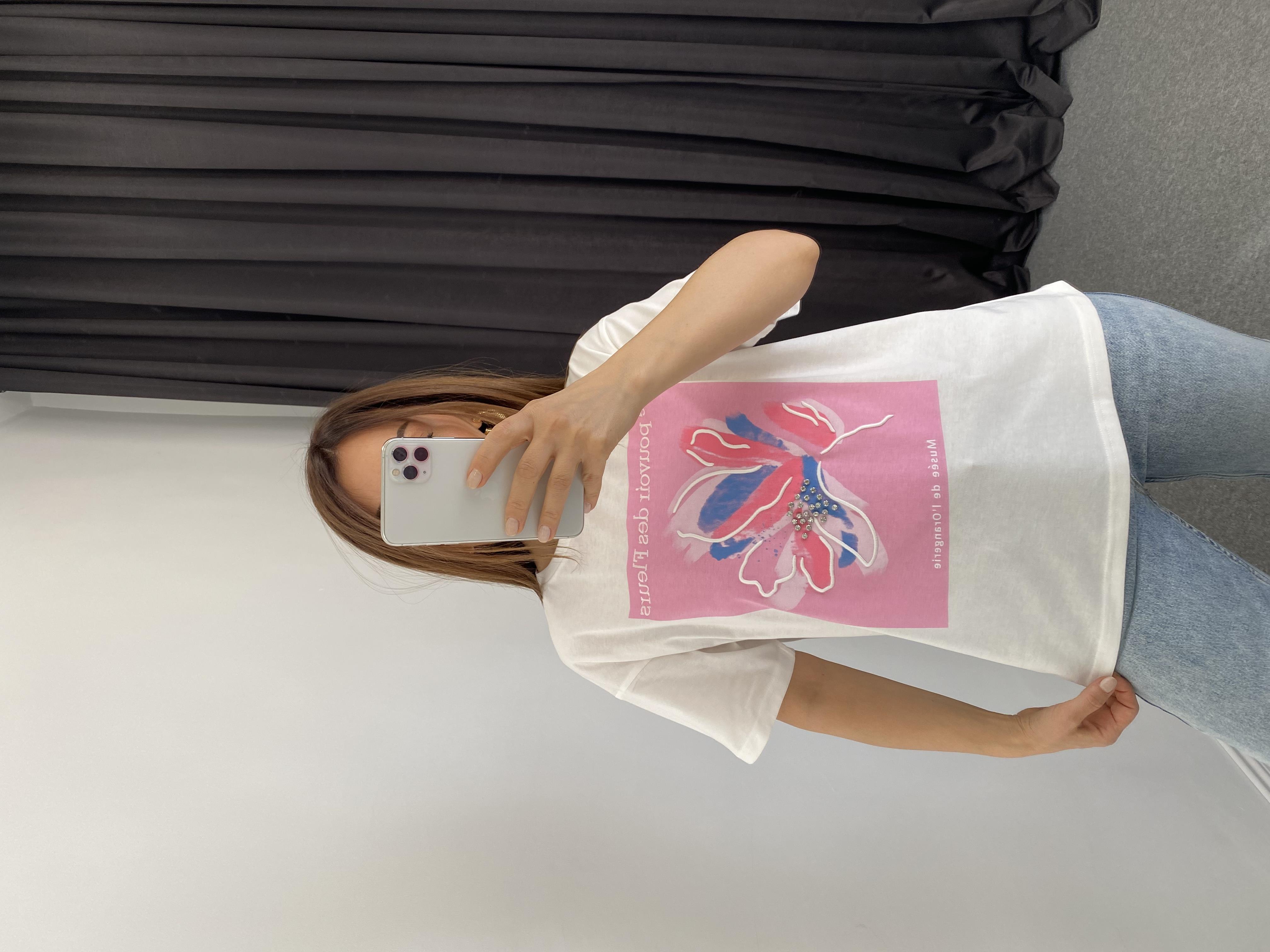 Pembe Baskili Tshirt Beyaz
