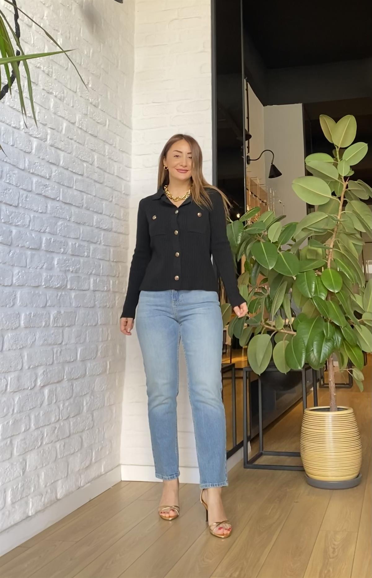 Polo Yaka Dugmeli Hirka Siyah 01