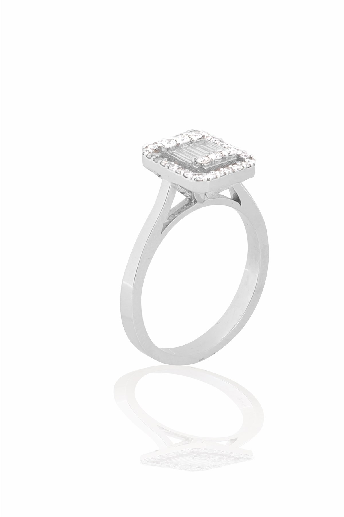 0.46 CT F/G VS/S BAGET PIRLANTA YÜZÜK