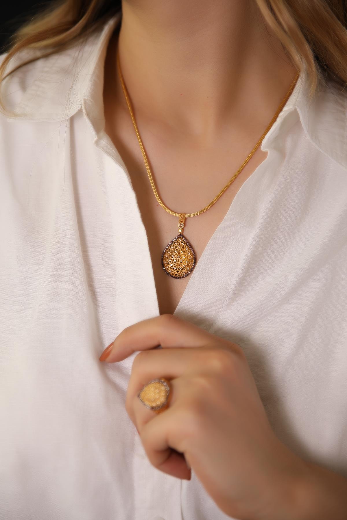 MODERN TASARIM ALTIN SET