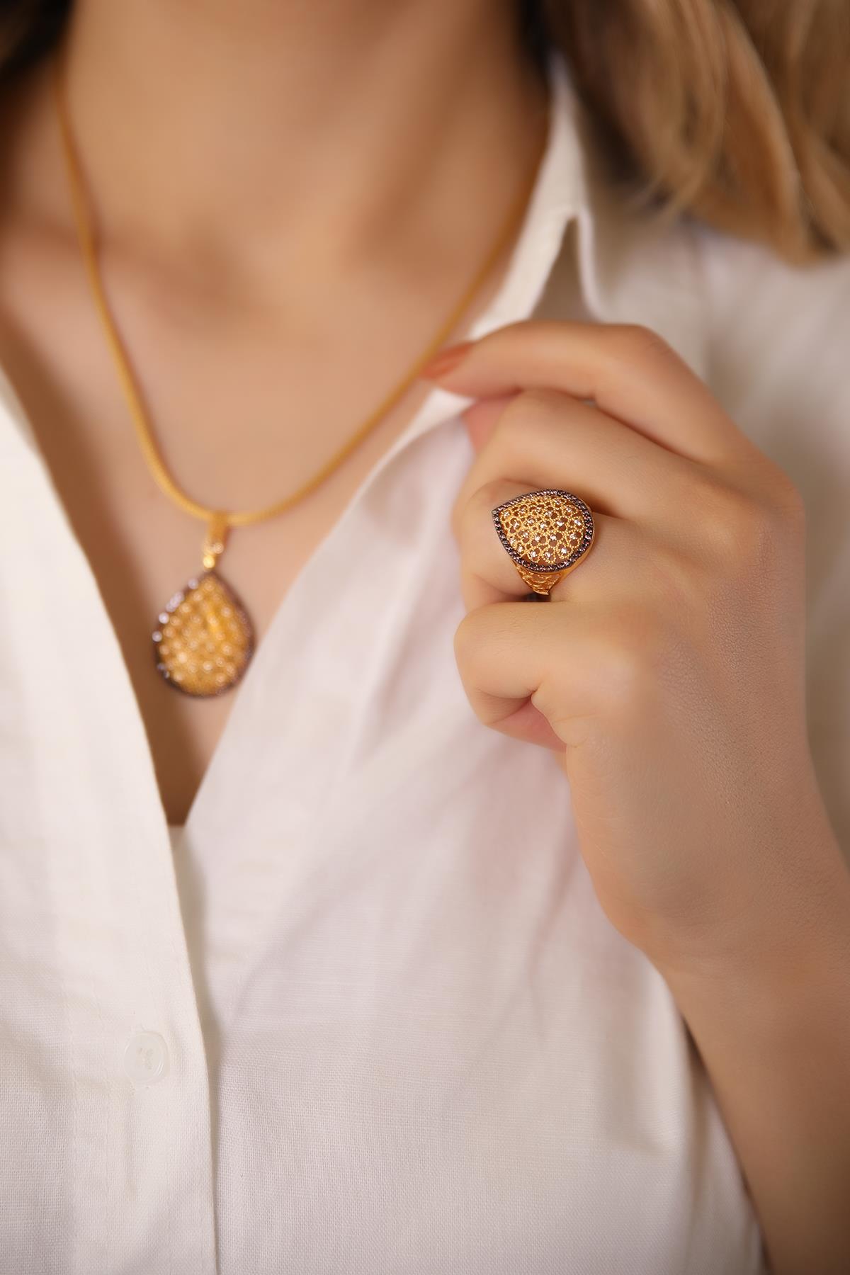 MODERN TASARIM ALTIN SET