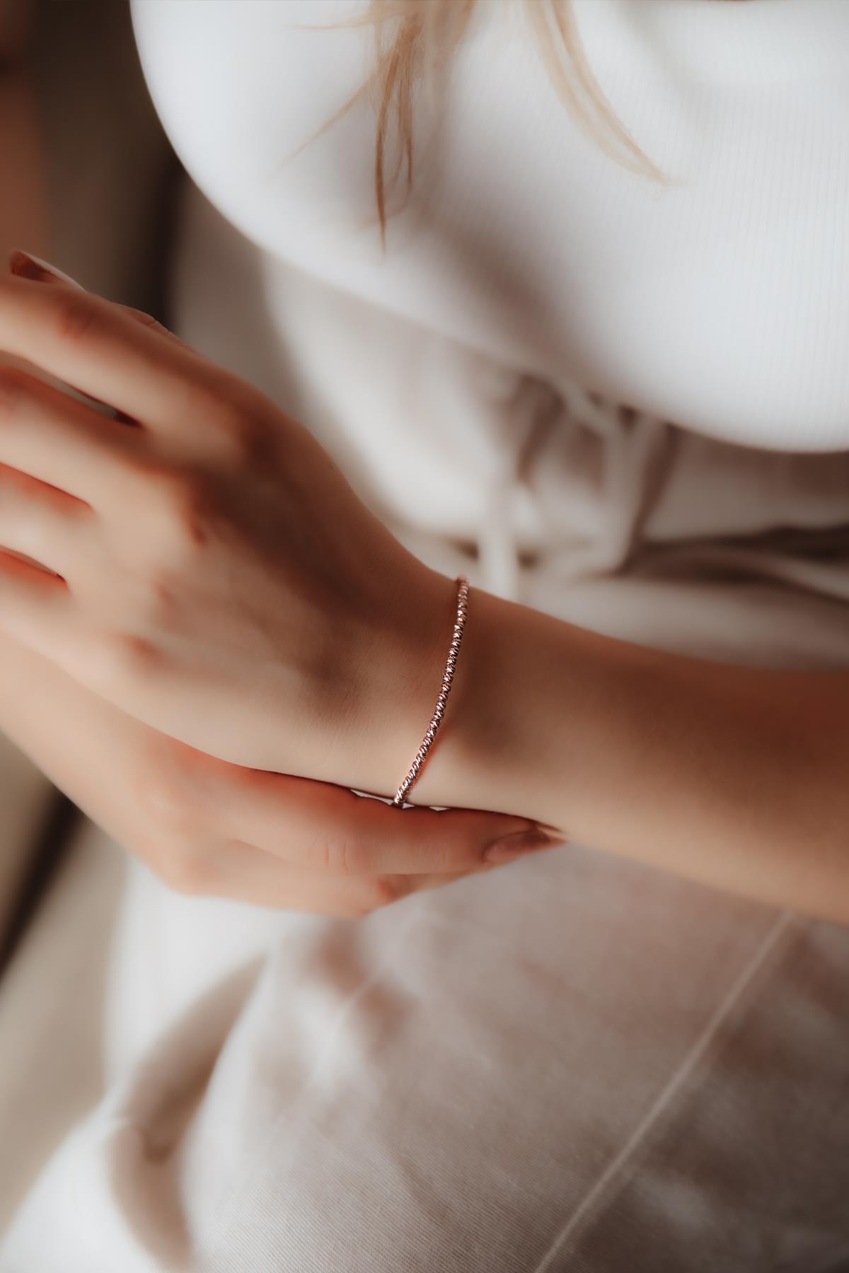 ALYANAKLAR MODERN TASARIM ROSE GOLD ALTIN BİLEKLİK Altın Bileklikler