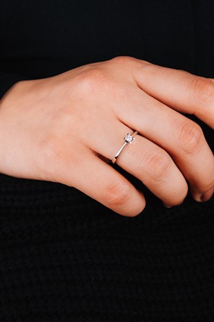 0.09 CT H SI TEKTAŞ YÜZÜK