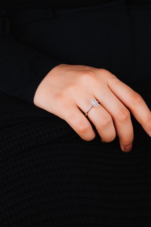 0.54 CT H SI DAMLA MODEL BAGET YÜZÜK