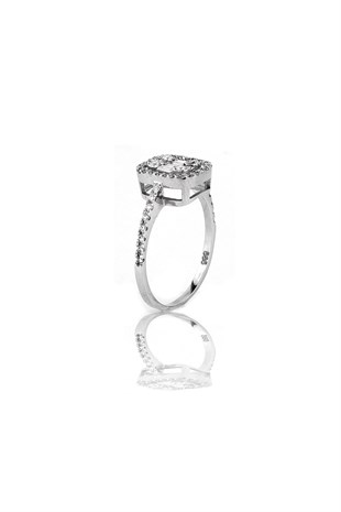 0.47 CT F VS MODERN TASARIM KENAR SÜSLEMELİ BAGET YÜZÜK
