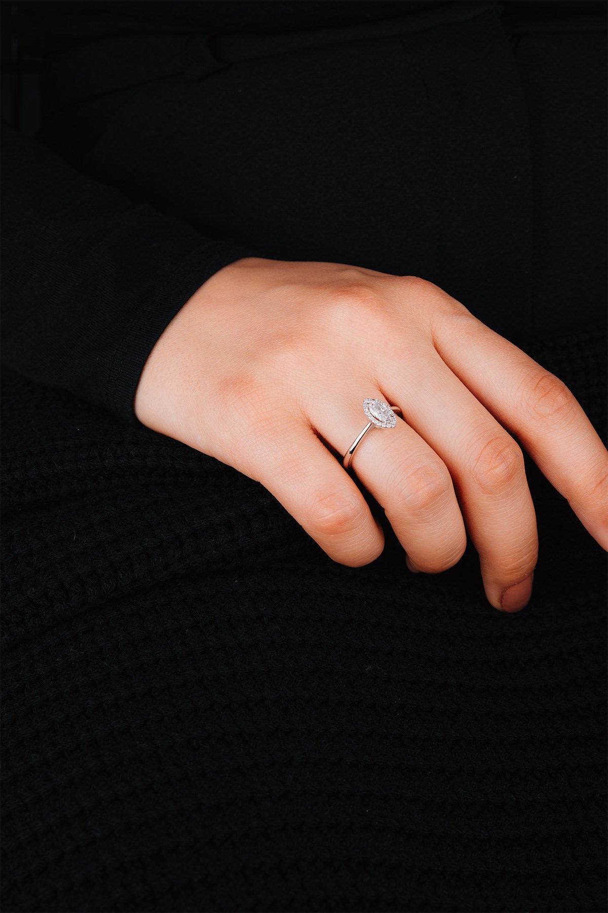 ALYANAKLAR 0.54 CT DAMLA MODEL BAGET YÜZÜK Baget Yüzükler