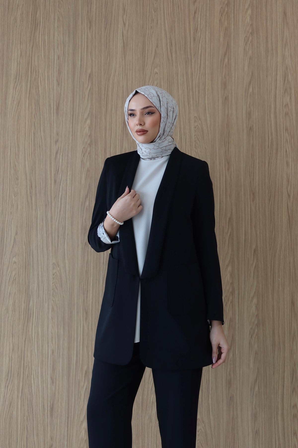 1103 Traphy Takım-Siyah