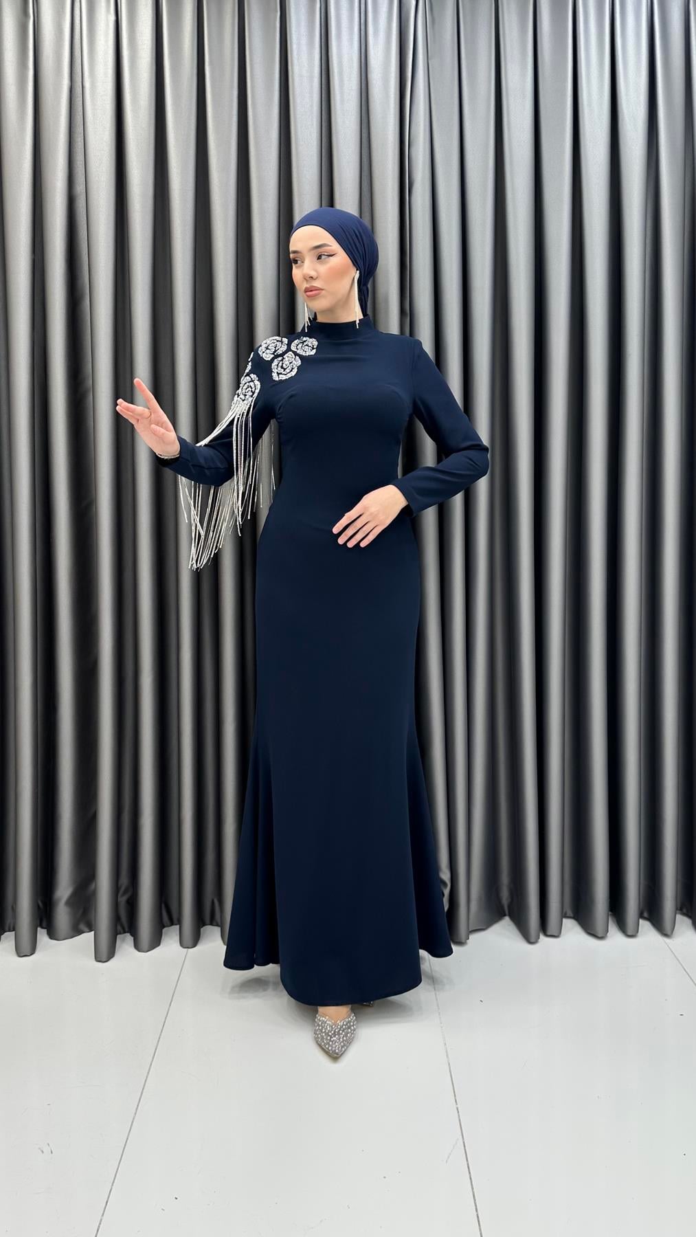1121 S Belen Abiye-Lacivert