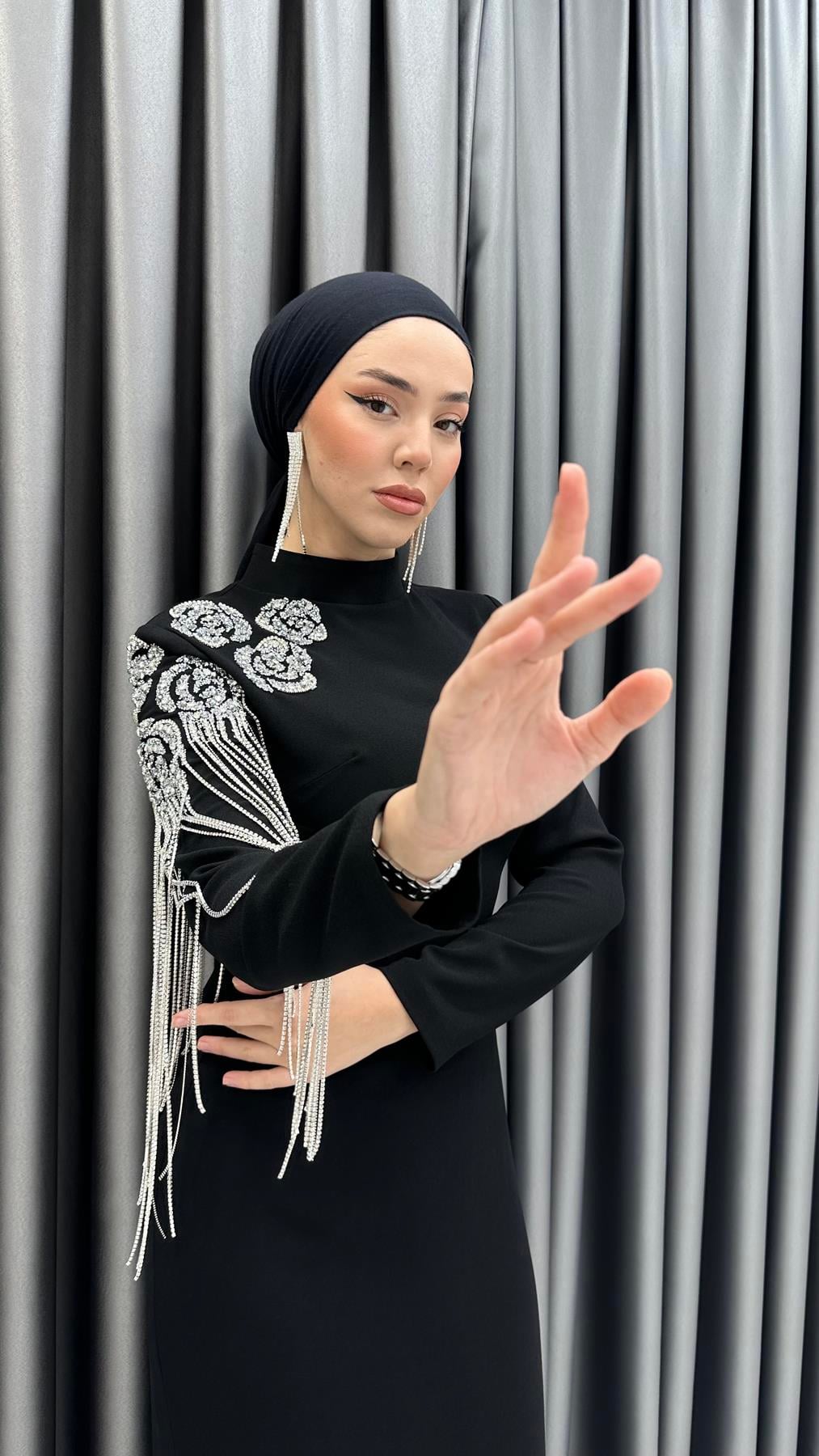 1121 S Belen Abiye-Siyah