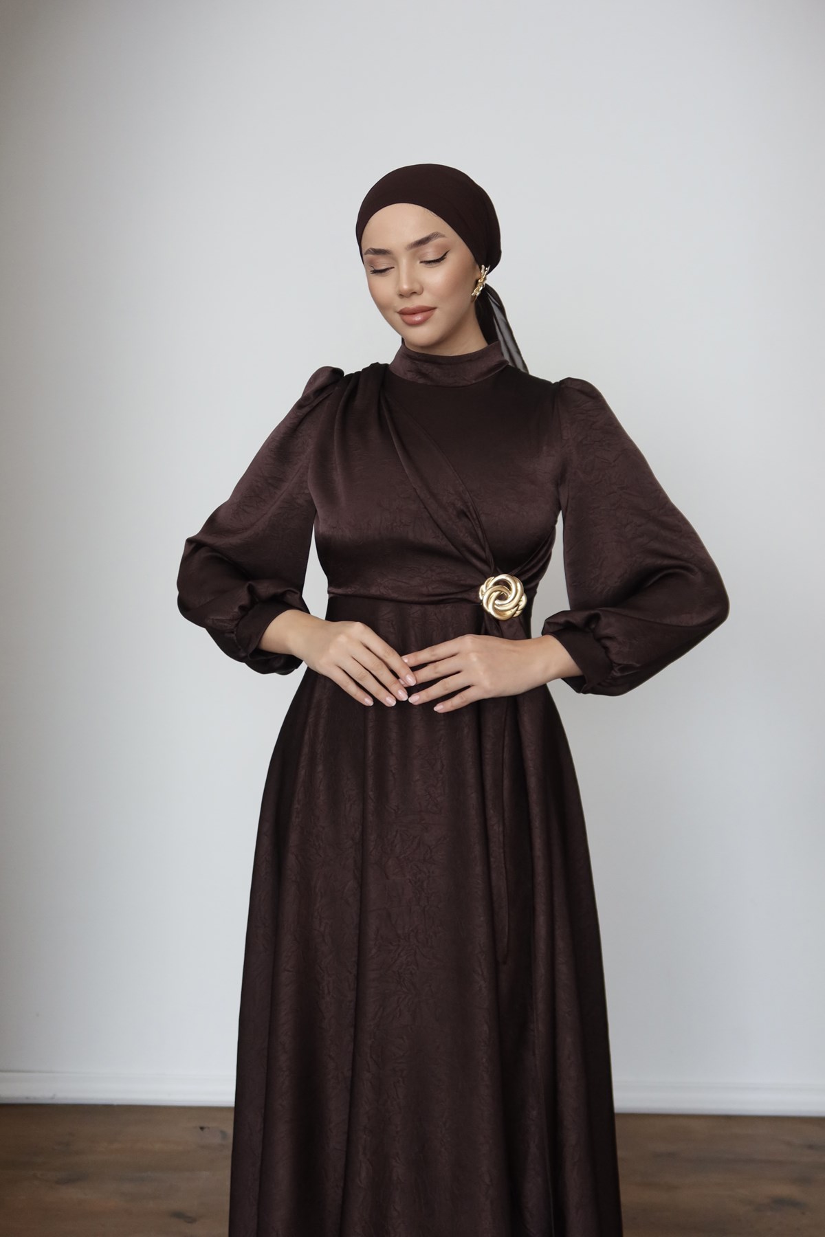 1242 Y Saten Elbise-Kahve Rengi