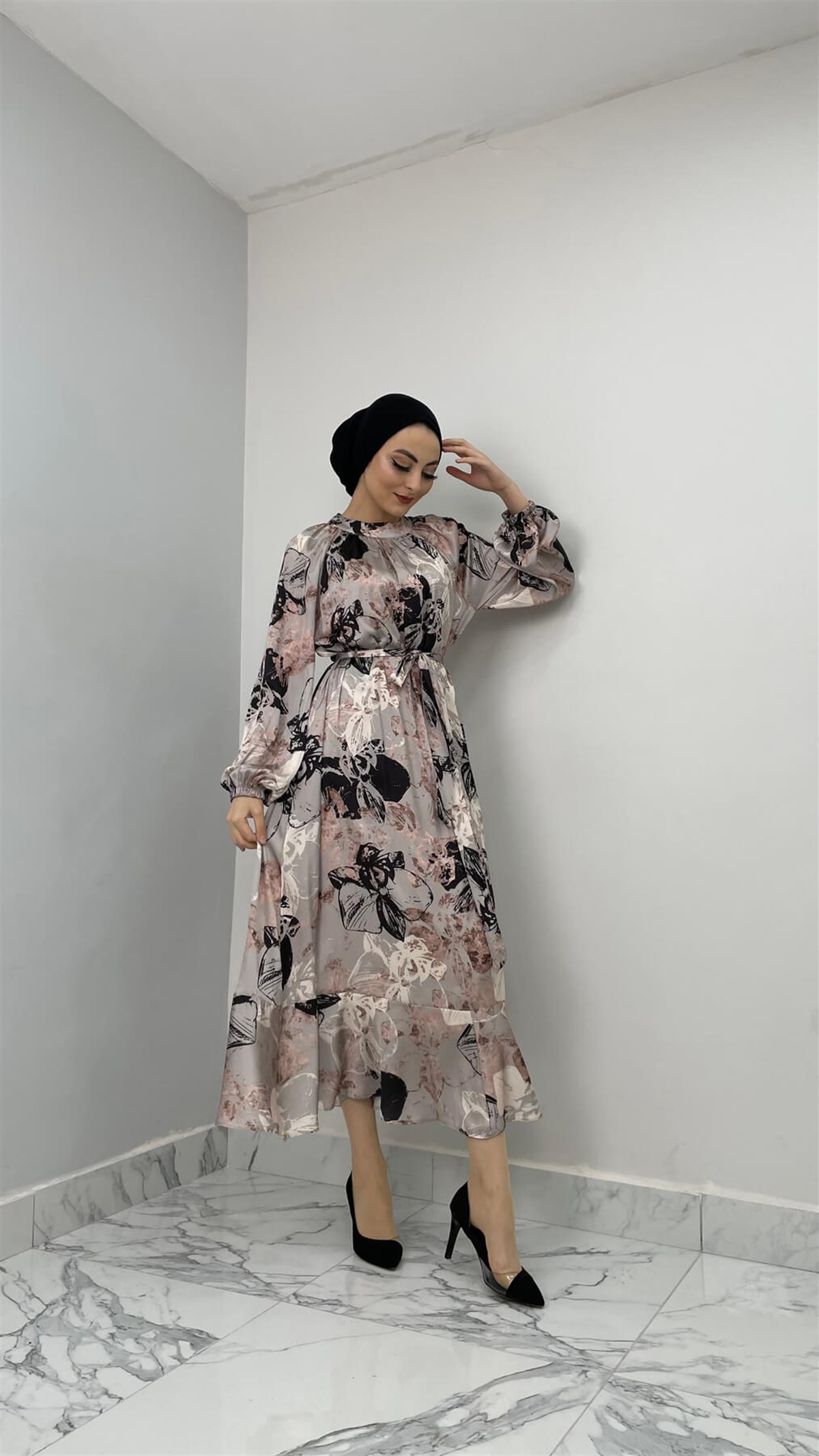1554 Q Saten Elbise