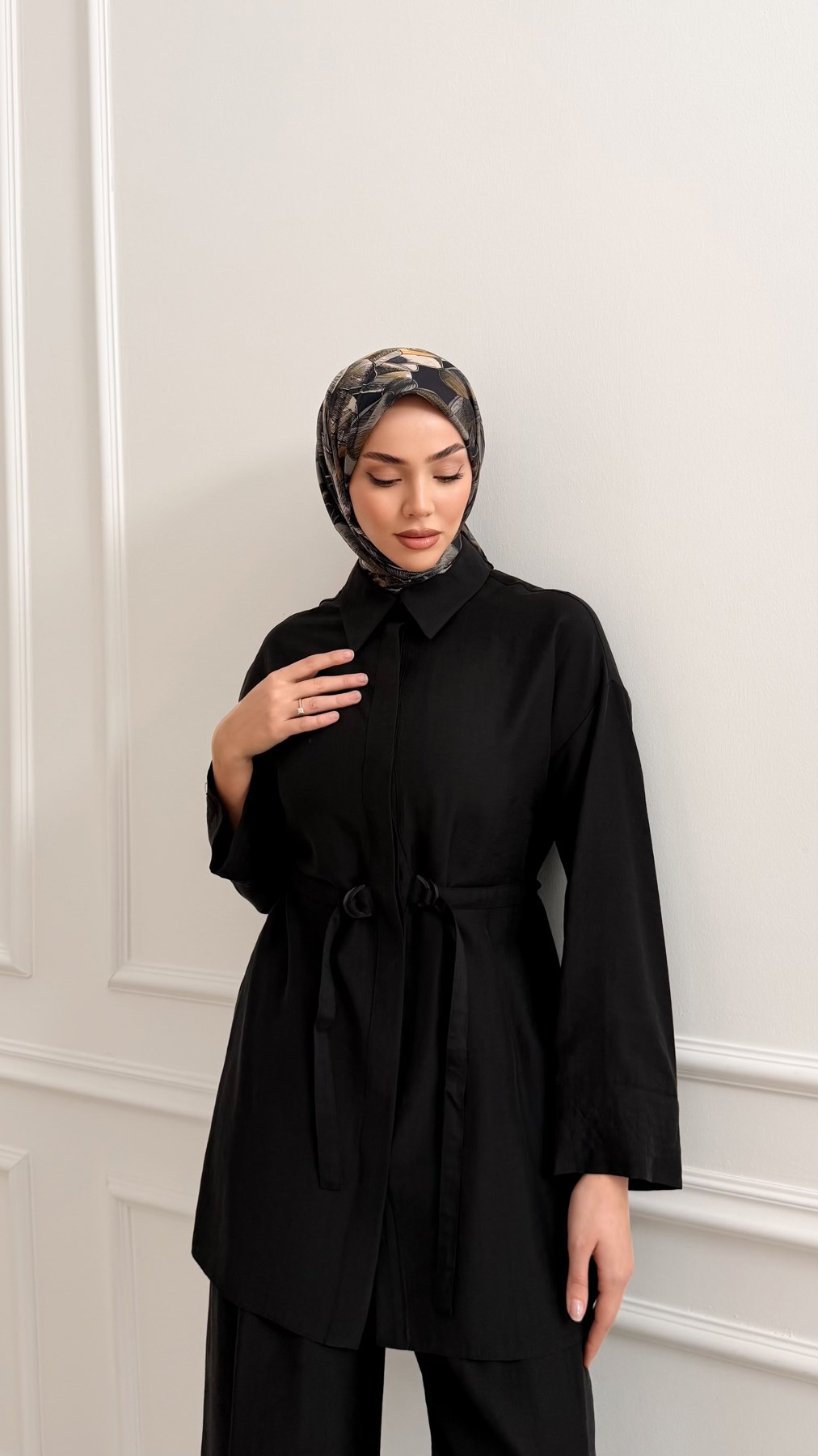 1829 Eleyra Takım-Siyah