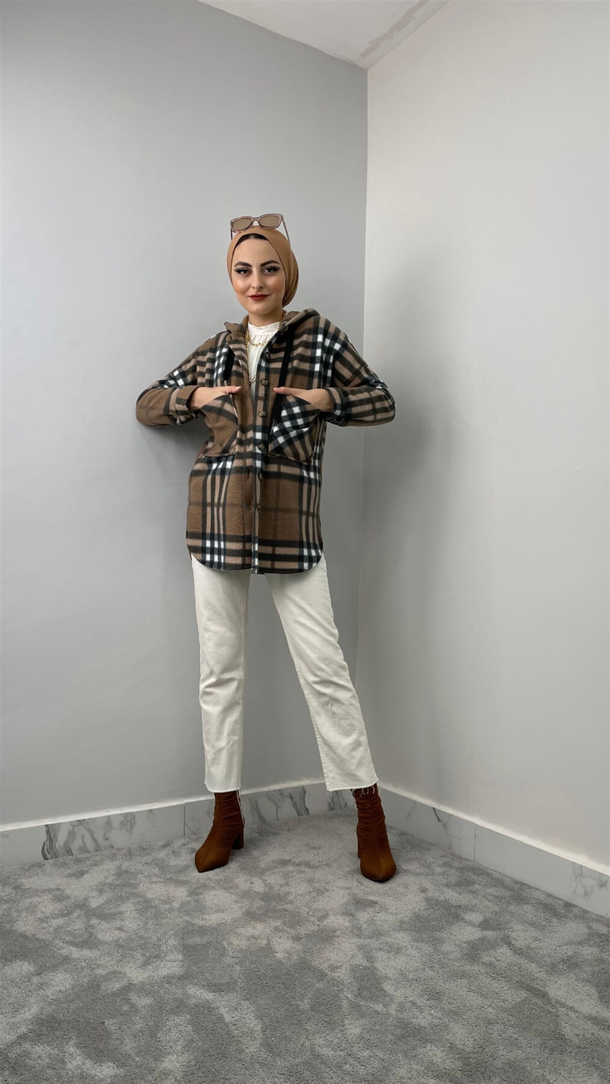 2634 N Ekose Tunik