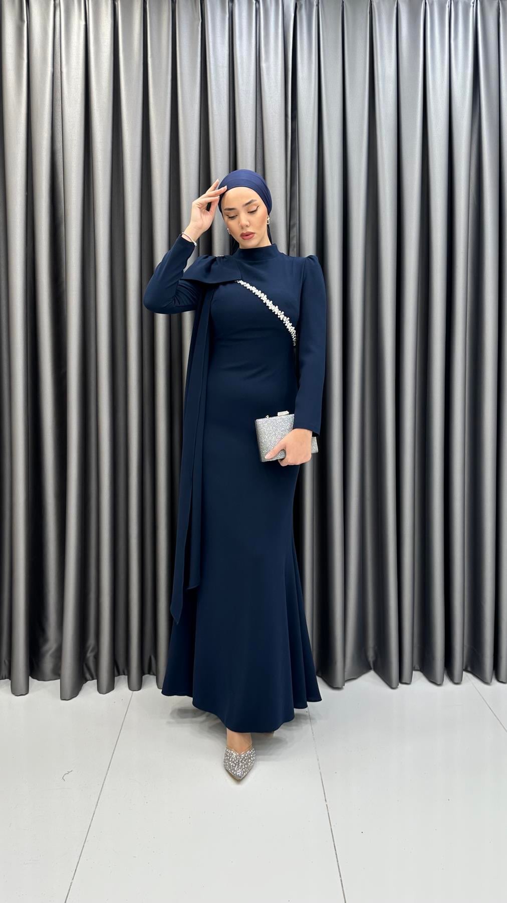 4067 Nelly Abiye-Lacivert