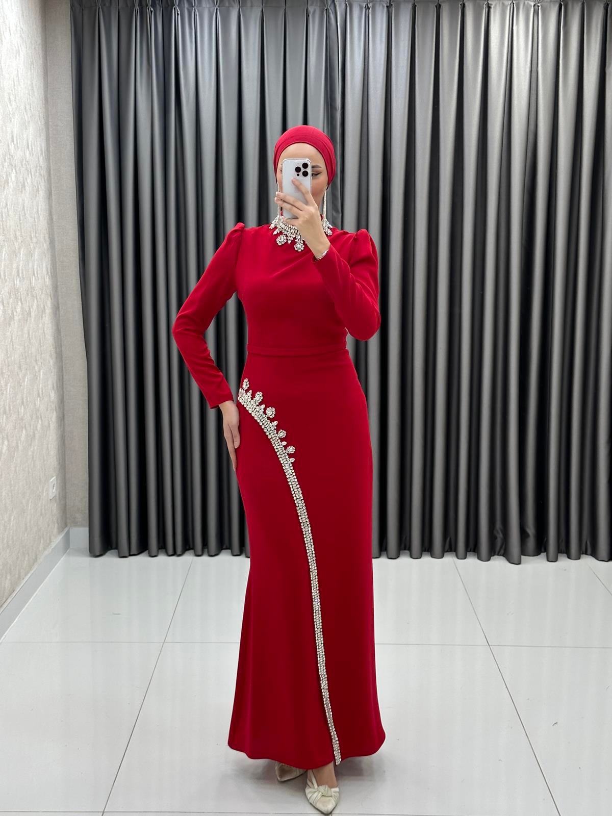 4256 T Avril Abiye-Kırmızı