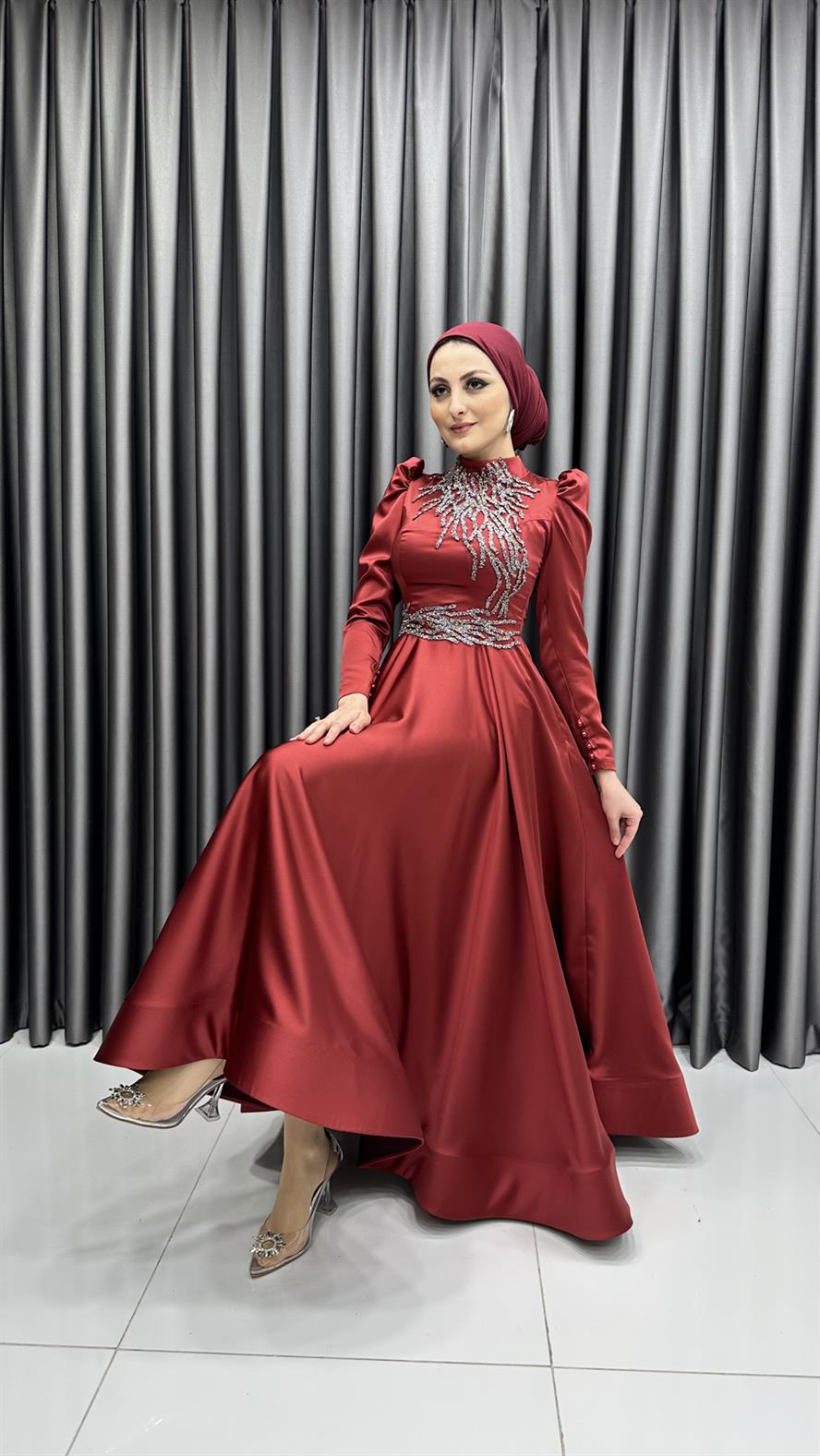 4519 H – Taş İşleme Detaylı Saten Kumaş Abiye-Bordo