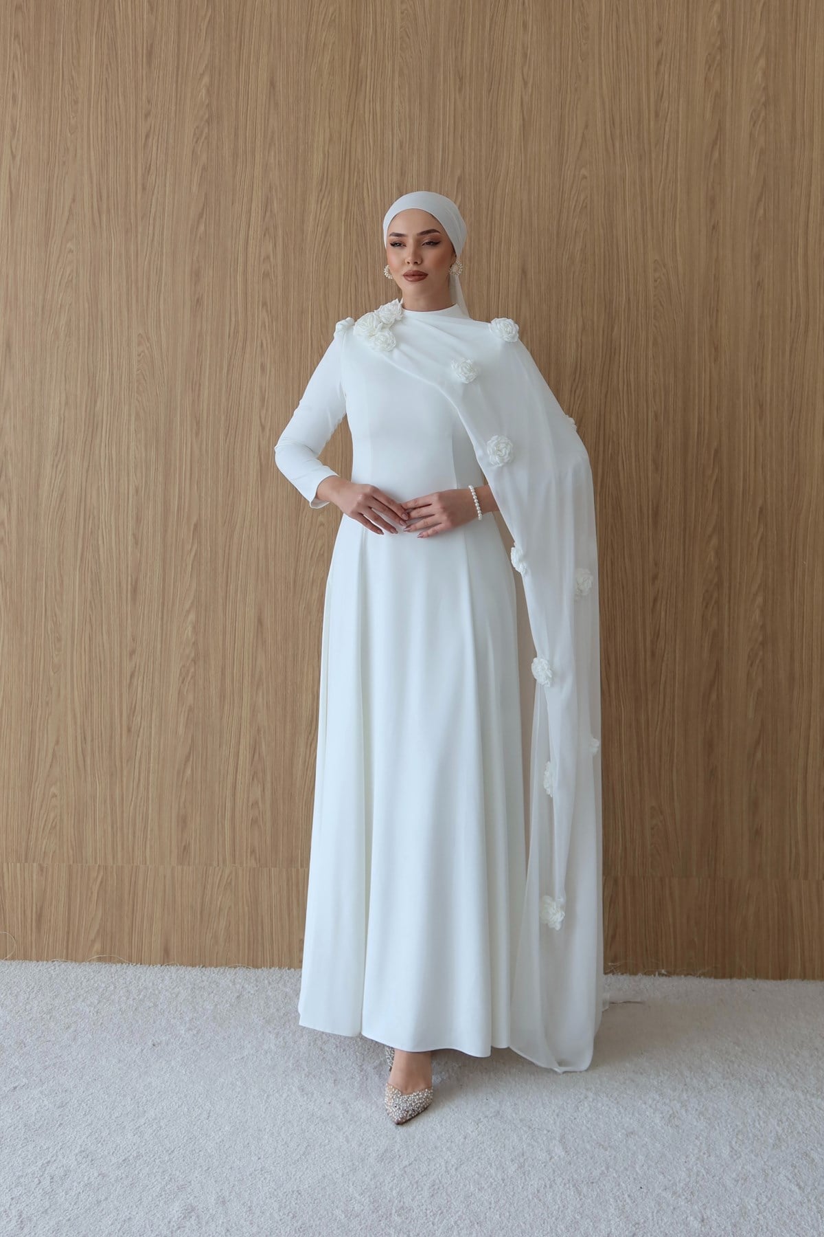 4562 T Feriha Abiye-Beyaz