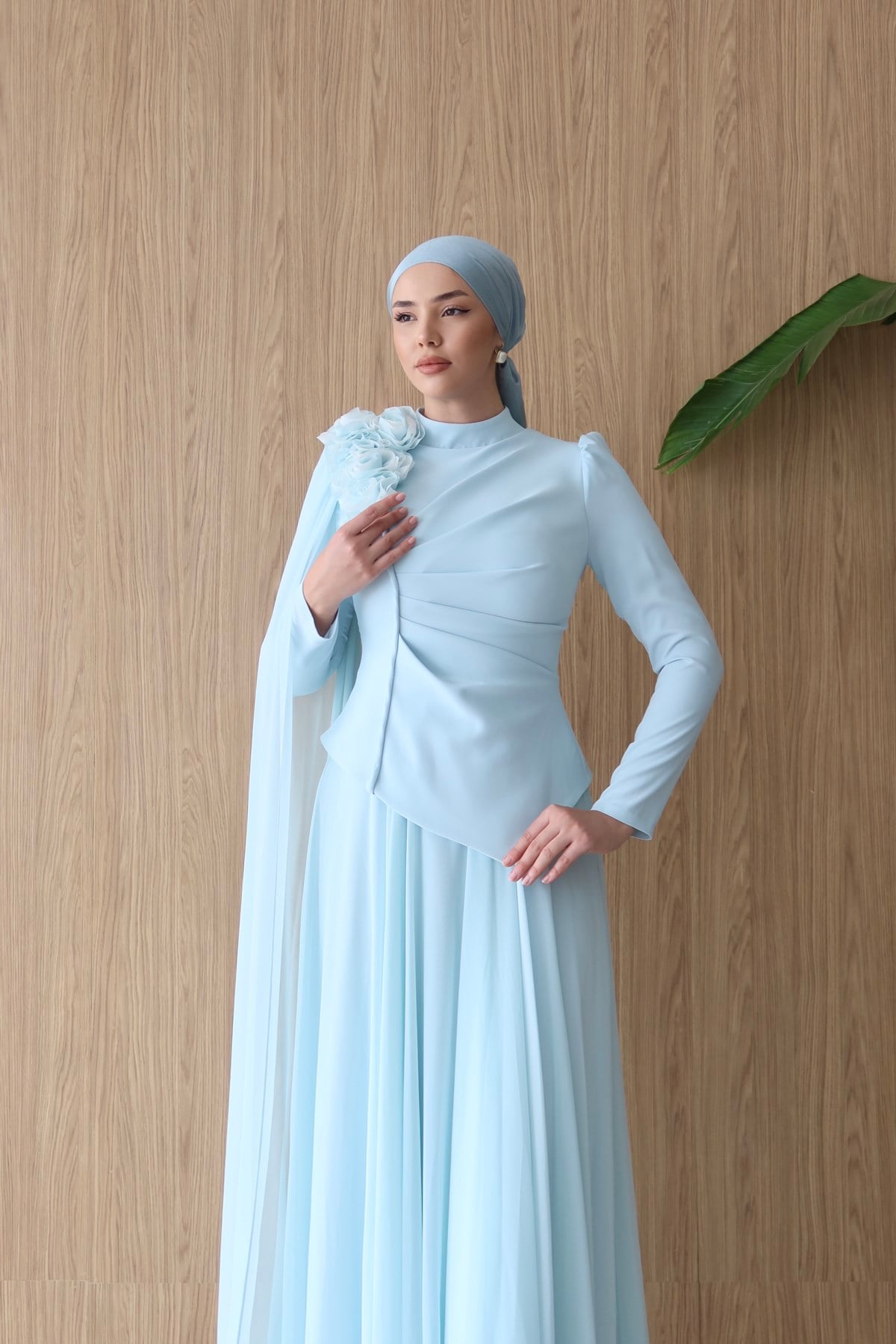 4580 T Olivia Abiye-Mint