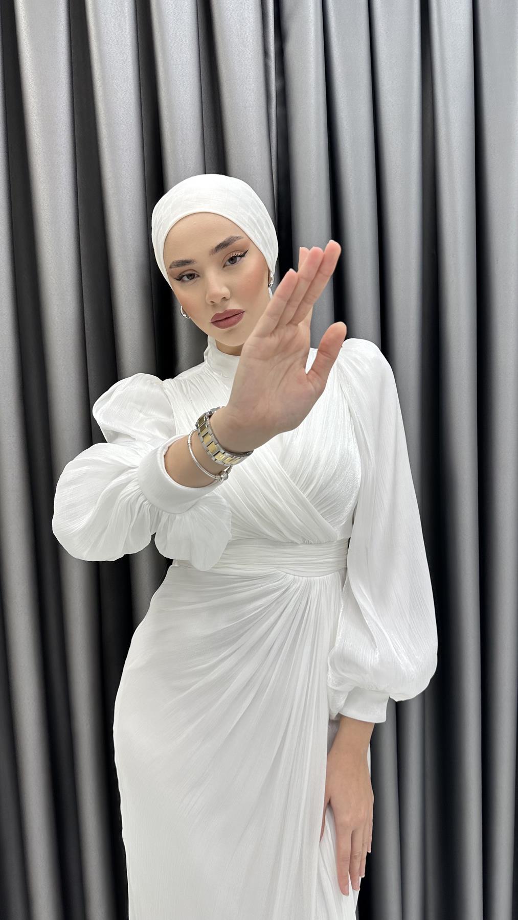 4941 Laura Abiye-Beyaz