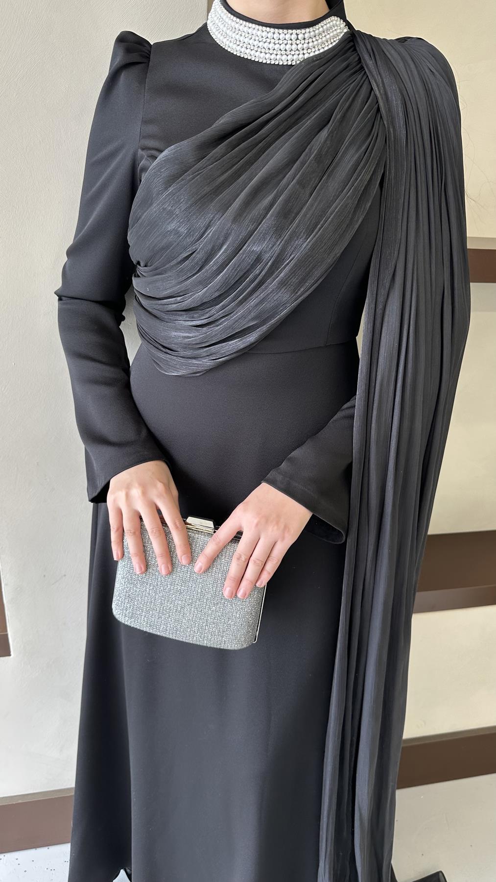 4988 April Abiye-Siyah