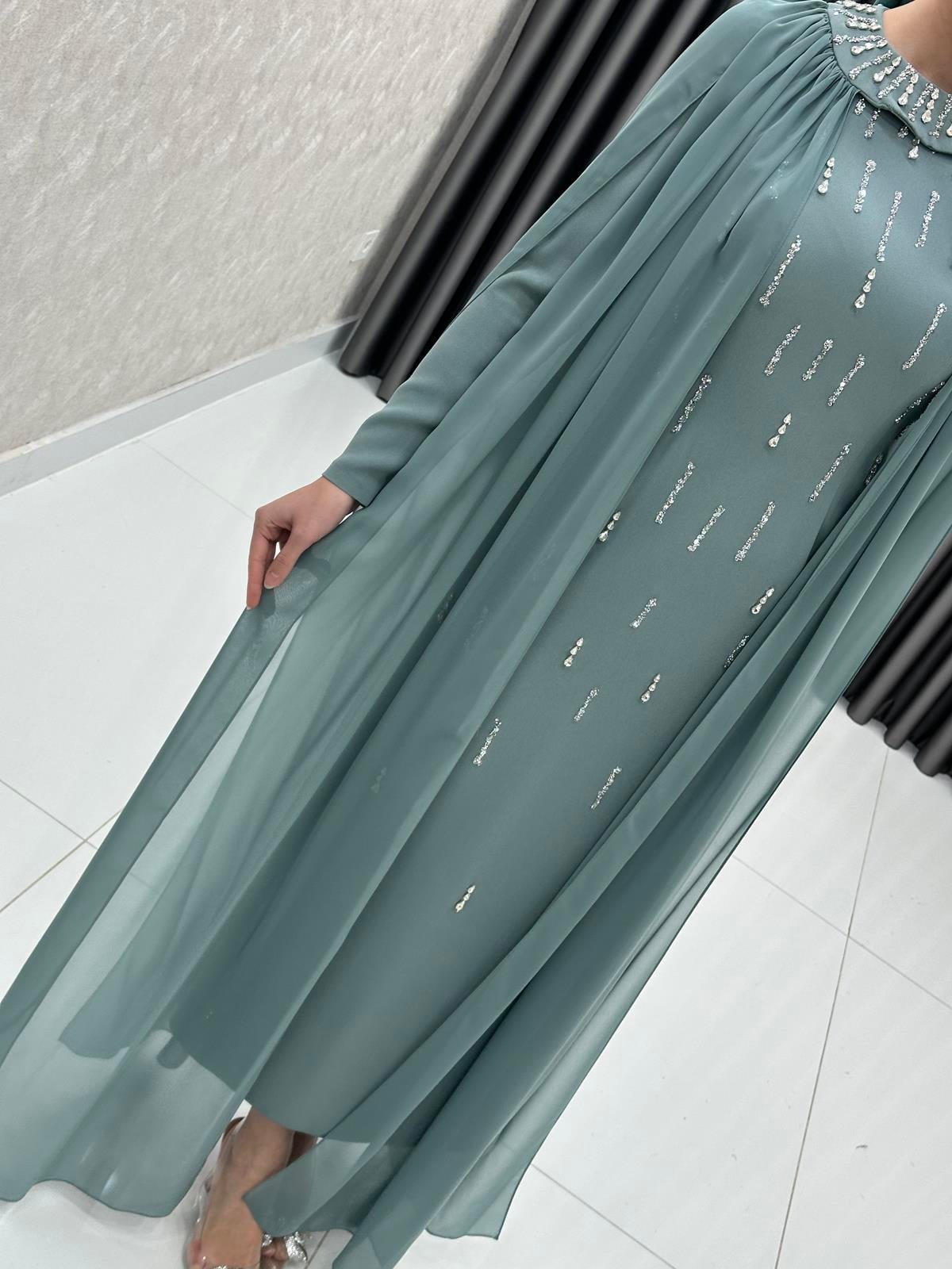 5006 Coraline Abiye-Mint