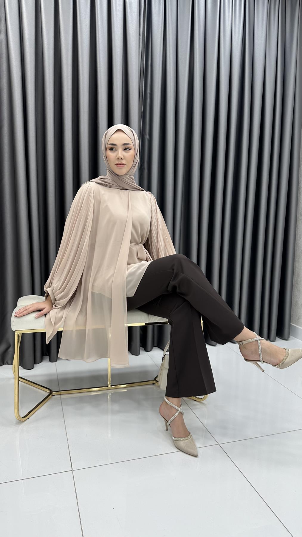 50257 F - Belden Bağlama ve Pelerin Detaylı Balon Kollu Şifon Bayan Tunik-Bej