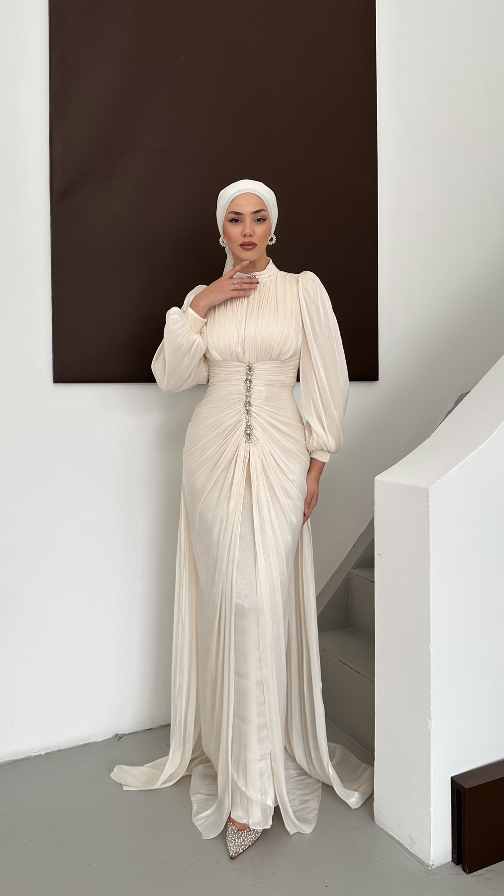 5147 H Yasmin Abiye-Krem